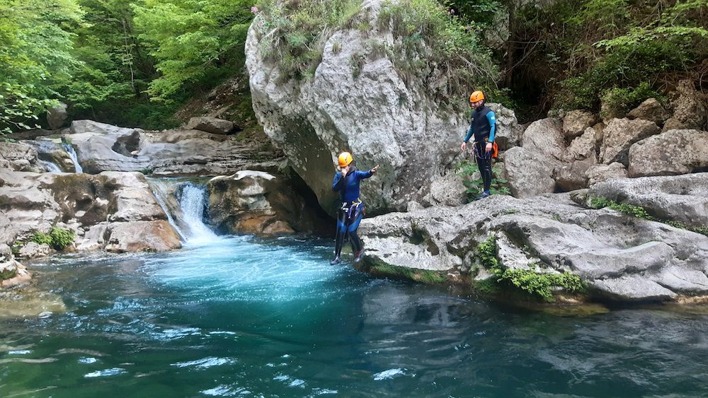Petit saut dans une vasque